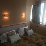 Picardy Hotel-gare Du Nord Отель 2*
